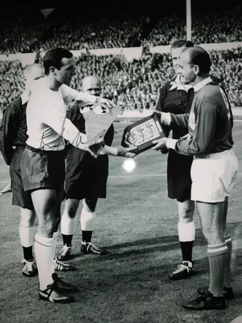 Photo autographe signée Jimmy Armfield Angleterre Blackpool Legend Leeds Bolton