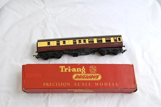 TRIANG R28 / R220 Brake Coach – BR Maroon & Cream Boxed £4.91 - PicClick UK