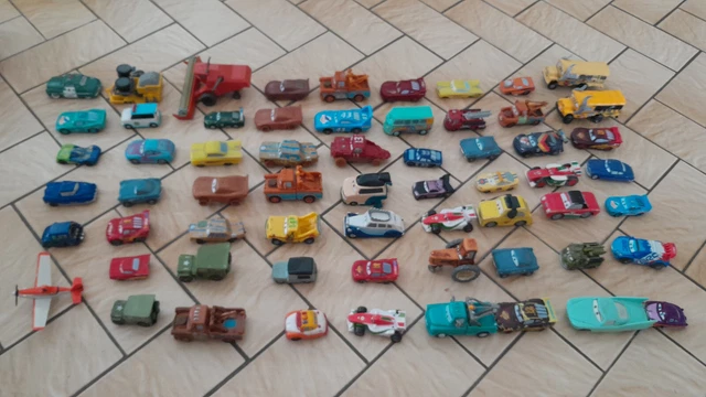 Disney Pixar Lot De 60 Voitures Cars Plastiques
