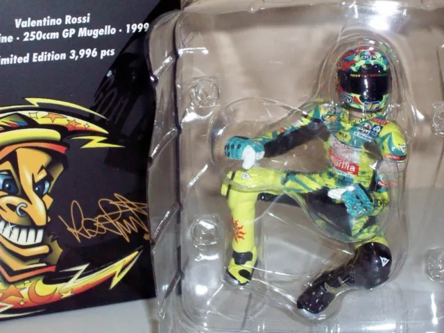 MINICHAMPS 1/12 VALENTINO ROSSI Figurine GP 250 1999 312990076 Limited 3996 pcs