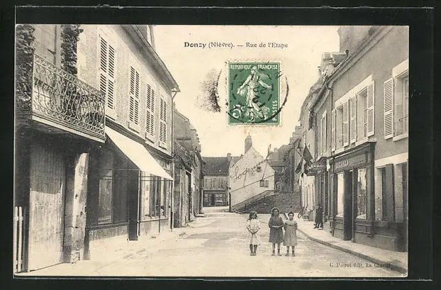 CPA Donzy, Rue de l´Etape 1911