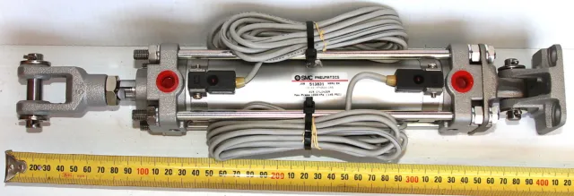 SMC 513831 200mm Stroke Pneumatic Ram with Limit Switches