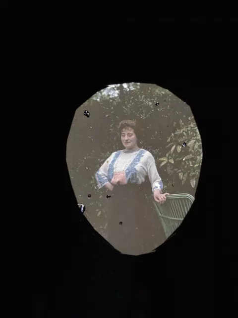 PORTRAIT DE DAME FEMME EN VESTE BLEU 1910  AUTOCHROME LUMIERE PLAQUE VERRE 9x12 2