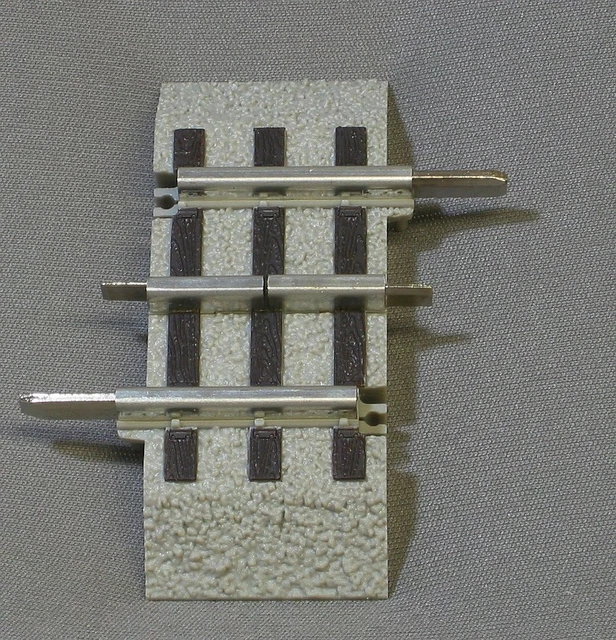 LIONEL FASTRACK 1 3/8 STRAIGHT TRACK SECTION LOT train fast 3 rail O 6-12073 NEW