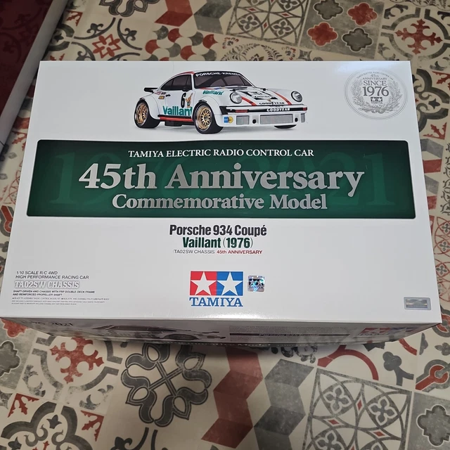 TAMIYA 47477 PORSCHE 934 Vaillant 
