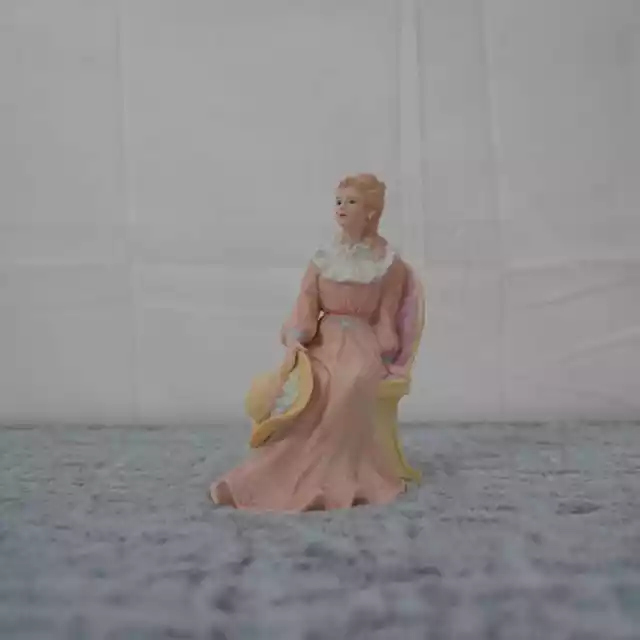 Homco 1439 Victorian Lady Figurine Girl Sitting Vintage Porcelain Home Interior