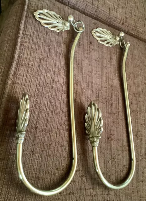 Vtg pair French Tieback Gilt Bronze brass shell Ormolu Swag Curtain Holders