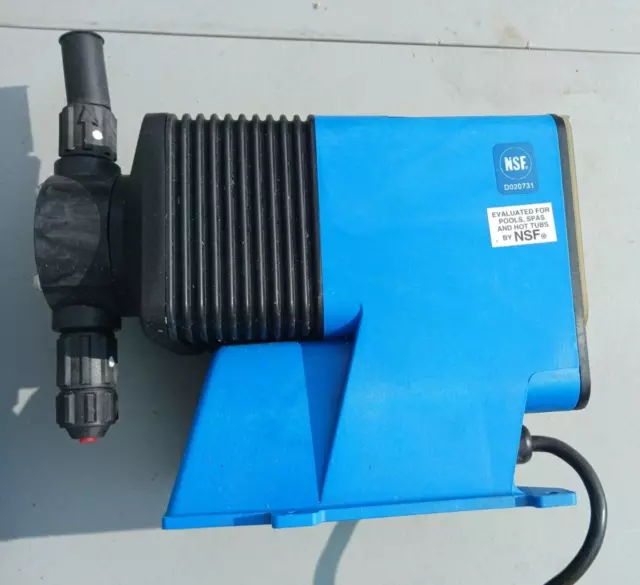 NEW PULSATRON LPD3SA-KTC1-XXX E-PLUS Electronic Metering Pump 11 GPD 250 psi