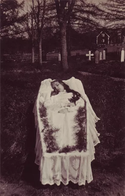 Antique Post Mortem Funeral Photo 1105b Oddleys Strange & Bizarre 2