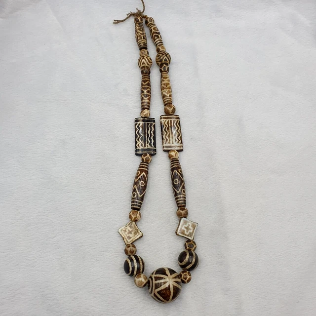RARE Very Old PUMTEK BEADS Necklace Palmwood Great Patterns Necklace NC102