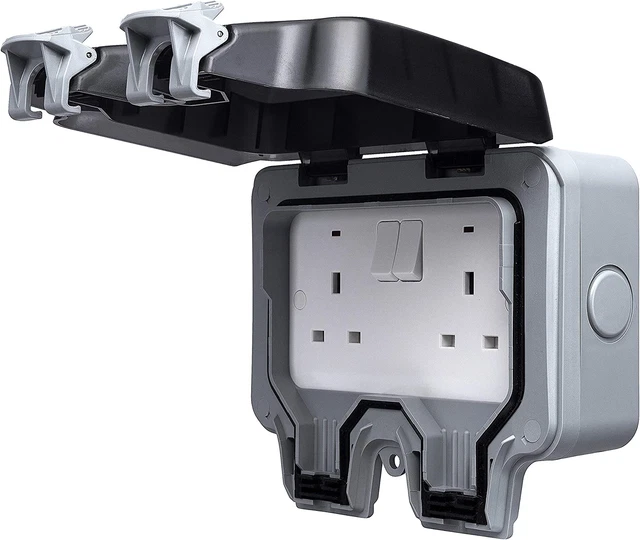 Toma de corriente conmutada exterior doble resistente a la intemperie BG Electrical WP22-01, IP66 13