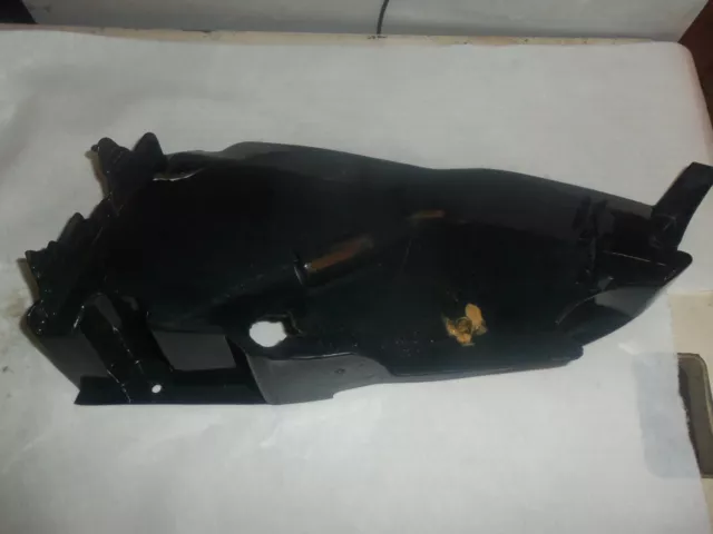 1988 - 1992 Honda TRX300 Fourtrax 300 88 RIGHT Front Inner Fender 61862-HC4-000
