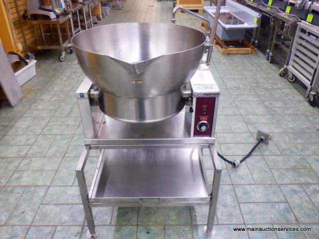 South Bend ECTR-16, Electric 16 Gal, Steam kettle Manual Tilt