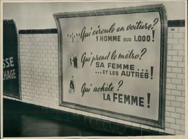Paris, exposition du Métropolitain Vintage silver print Tirage argentique