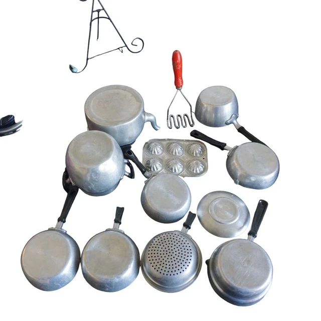 Vintage Aluminum Metal Pots Pans Toy Kitchen Creative Play Things Italy 12 Piece