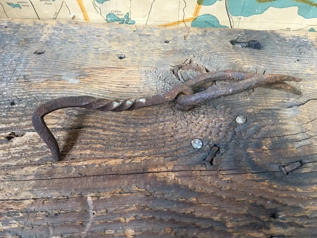 Antique Hand Forged W/ Twist Cast Iron Farm Gate Door Latch Hook Bracket