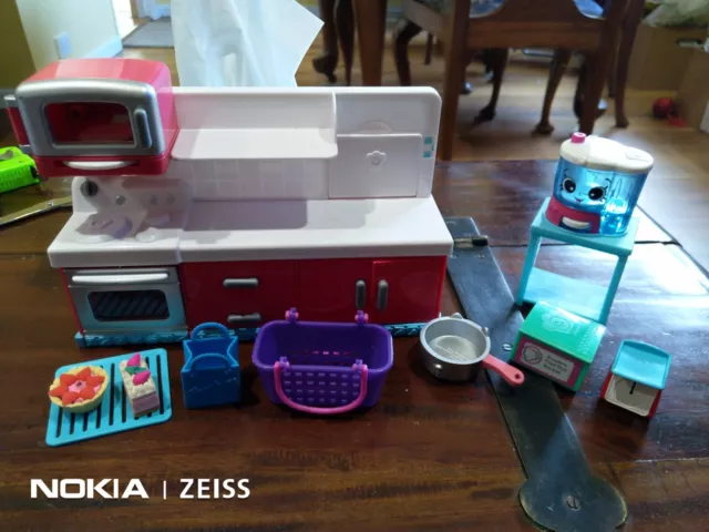 Shopkins KITCHEN Stove Oven Microwave Top FOOD PROCESSOR Shoppies TOYS LOT