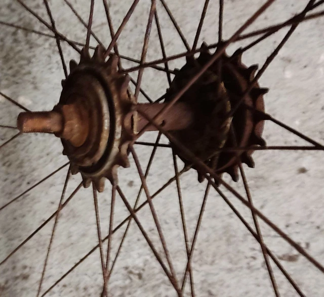 Ancienne sonnette le tourbillon - Équipements vélos