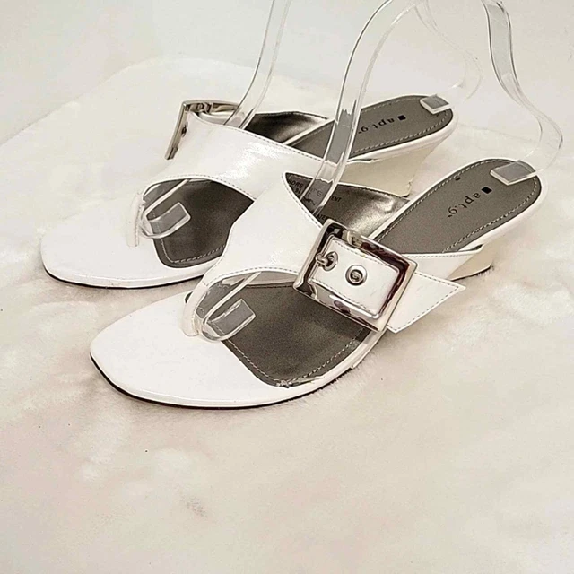 apt.9 White Wedge Sandals with Big Buckle Thong Style Women's Size 9.5M