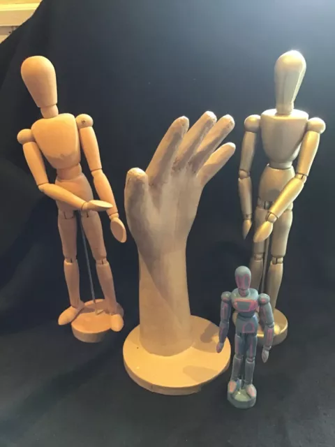 Artist's Articulated Figures and Hand Drawing Sketching Aid