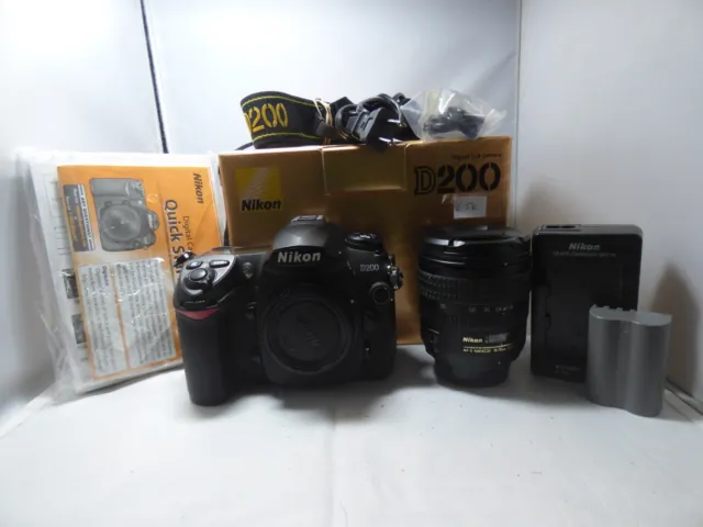 Nikon D D200 10.2MP Digital SLR Camera  w/ AF-S DX G 18-70mm Lens. Original box.