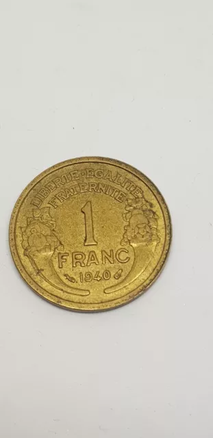 Rare monnaie fautée désaxée de 1 Franc Morlon 1940 en bon état