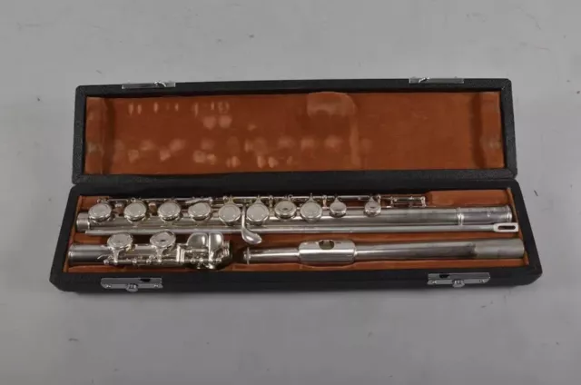 Japanese Estate Aria F200 Flute with Case, No.7905544