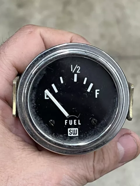 Vintage STEWART WARNER FUEL GAS GAUGE 426091 CHROME 2 1/8” 12 VOLT 301M-U2