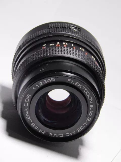 Carl Zeiss Jena Flektogon DDR 35mm F/2.4 MC Wide Angel Macro Lens M42 .,