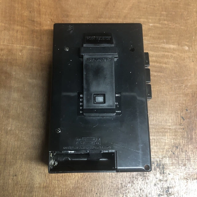 SHARP 1985 JC105 (BK) Black Stereo Cassette Player with headphones £9.