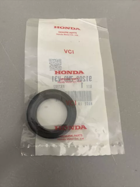 NEW Genuine HONDA Oil Seal GCV160 GCV190 GSV190 HRN216 91202-ZM0-V31