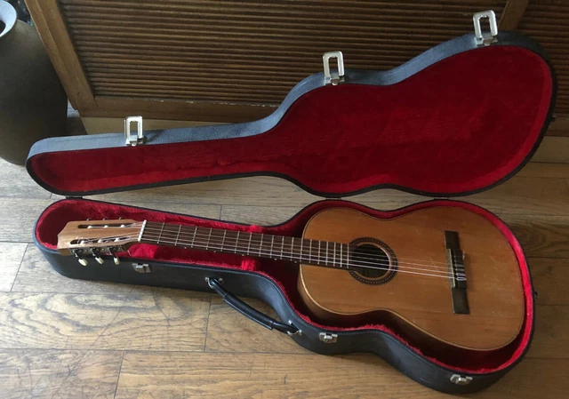 Excellente Guitare vintage espagnole Vicente Sanchis, diapason 630 mm