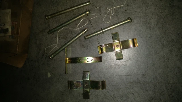 Lot De 4 Vis D'Étriers Pour Vélo Peugeot Ancien – Bebo Bebolux, Vis Dérailleur (Ancien Stock)