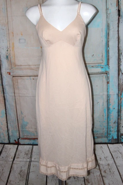 Vtg. Gossard Artemis Womens Beige Nylon Full Slip style 8014 Knee Length Size 36