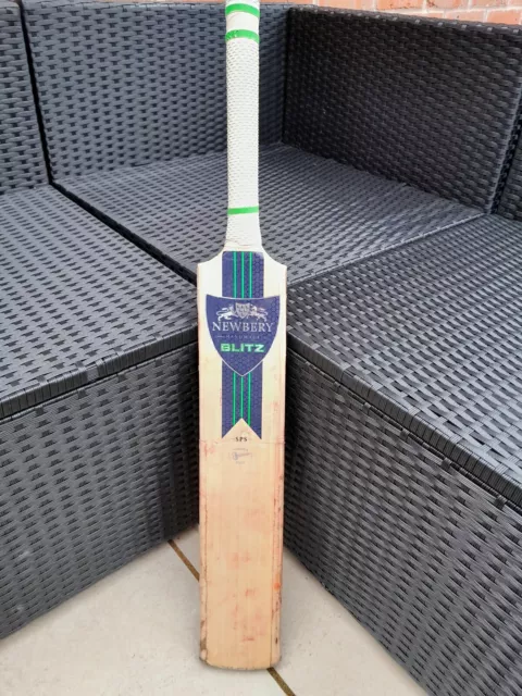 Newbery Blitz SPS Cricket Bat