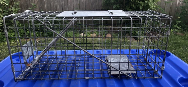 HAVAHART*metal*Live Animal Cage Trap*16x6x6-1/2*used*USA*Some rust on door area￼
