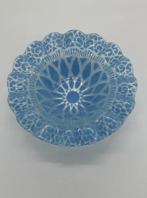Sydenstricker Light Blue Small Embassy Fused Art Glass Bowl Dish Ruffled Crimped 2