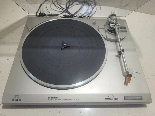 La platine Technics SL-B21 années 70. - Label Emmaüs La platine Technics SL-B21 années 70. - Label Emmaüs