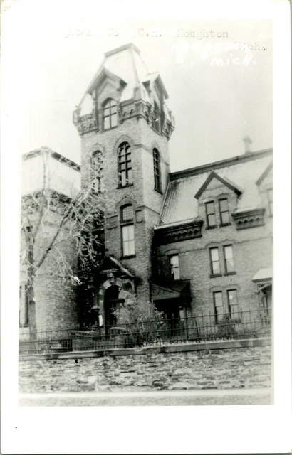 RPPC Houghton County Court House - Houghton MI Unused UNP Postcard