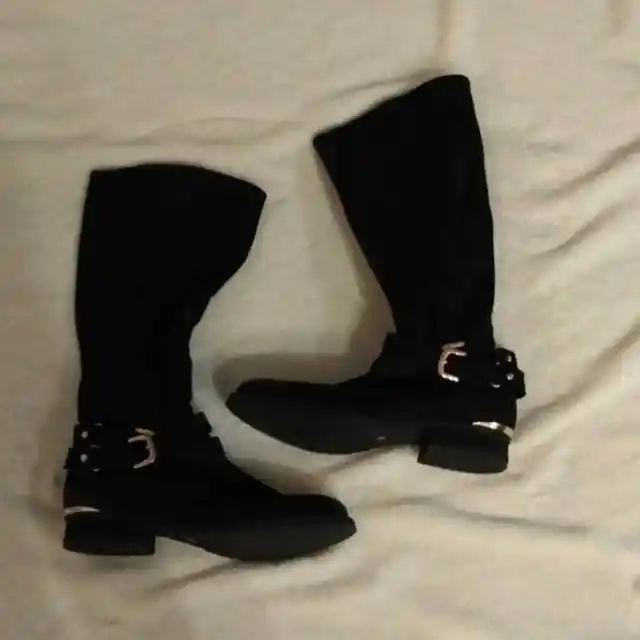Steve Madden Black Suede leather long boots. 9.5 New without tags.