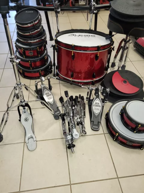 Alesis Strike Pro SE Elec. Drum Kit W/drum module, stand and over 20 pieces!!!!! Alesis Strike Pro SE Elec. Drum Kit W/drum module, stand and over 20 pieces!!!!!
