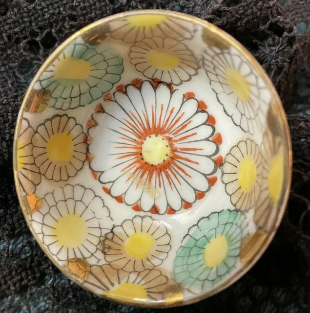 Beautiful Vintage Hand Painted Small Trinket/Ring Dish