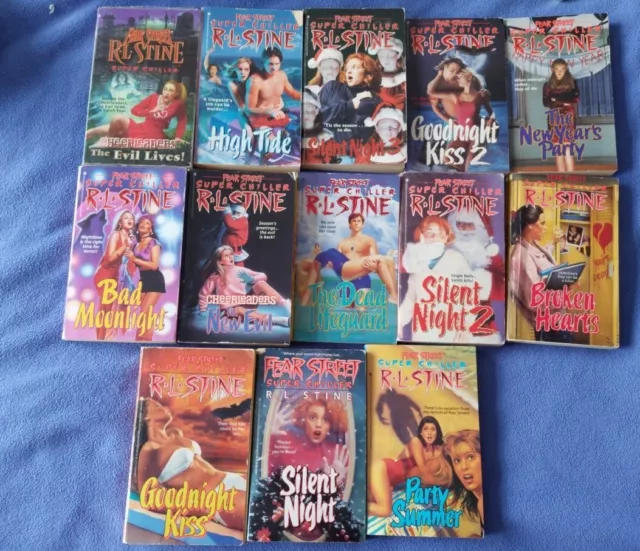 X13 Complete R L Stine Fear Street Book Super Chiller Silent Night 3, Evil Lives