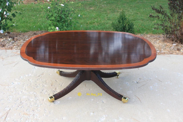 Stickley Banded Mahogany Georgian Oval Pedestal Cocktail Table Stickley Banded Mahogany Georgian Oval Pedestal Cocktail Table