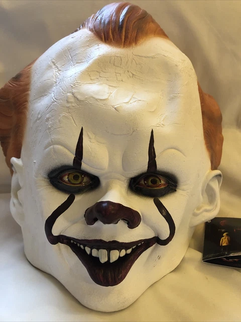 Trick or Treat Studios IT Pennywise Clown Dress Up White Standard Edition