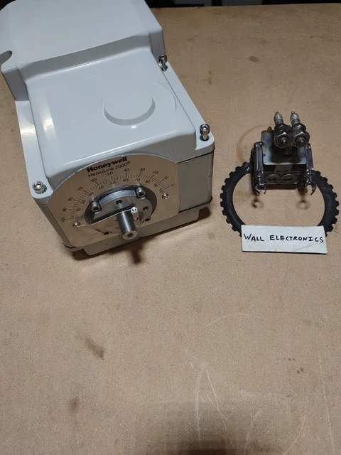 Honeywell 2001-200-150-125-200-20-000001-1-0-01 Herculine 2000 =New/Lightly Used