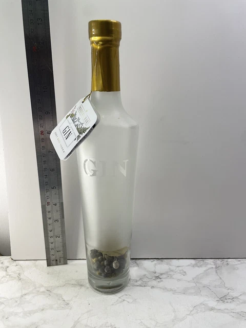 Haz tu propia botella grande de infusión de ginebra solo agrega mezcla botánica seca de vodka