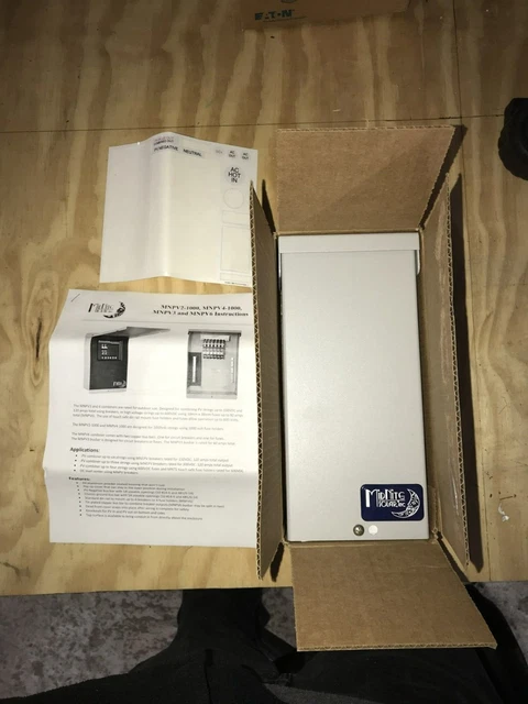 Caja combinadora MidNite solar MNPV3