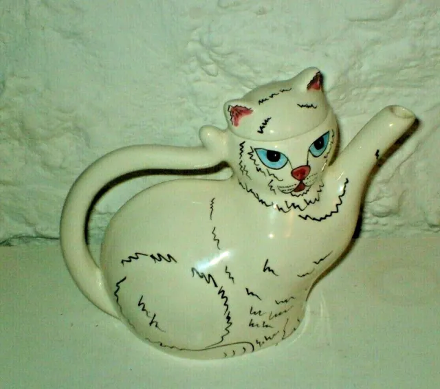 Vtg - Pretty  Handpainted  White  Ceramic  Siamese Style Cat  Figurine  Teapot