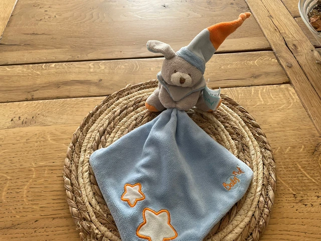 Doudou chien Mouchoir Baby Nat bleu avec bonnet, etoiles orange